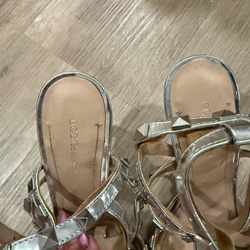 BCBGeneration Metallic Silver Pointed T-Strap Stu… - image 2